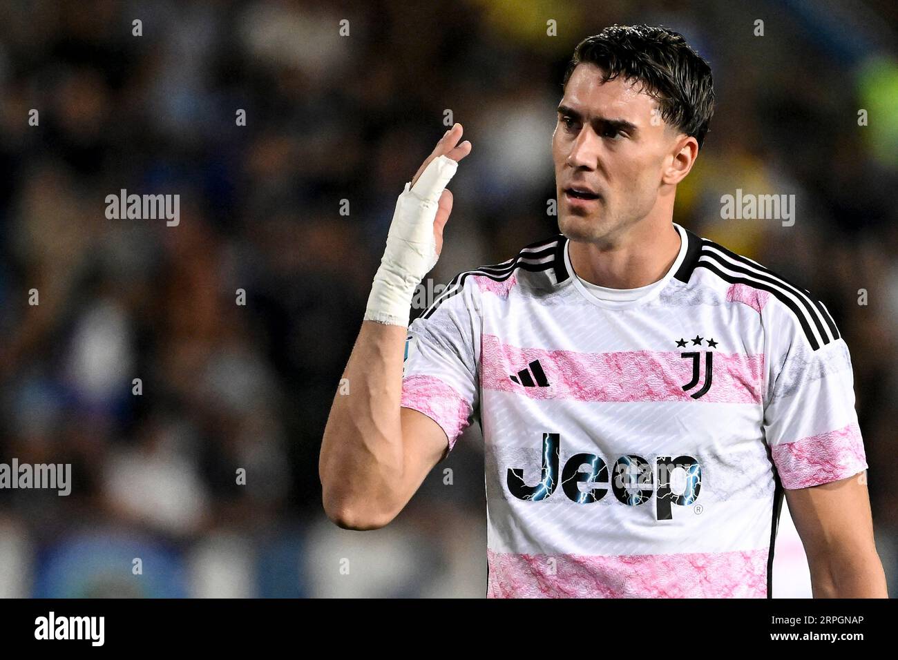 Dusan Vlahovic vom Juventus FC zeigt während des Serie-A-Fußballspiels zwischen Empoli FC und Juventus FC im Carlo Castellani-Stadion in Empoli (Ital) Stockfoto