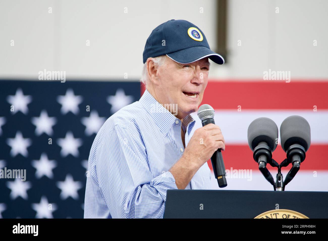 Philadelphia, USA. September 2023. US-Präsident Joseph Biden spricht, als er die jährliche Tri-State Labor Day Parade der AFL-CIO am 4. September 2023 in Philadelphia, PA, USA, einleitet. Quelle: OOgImages/Alamy Live News Stockfoto