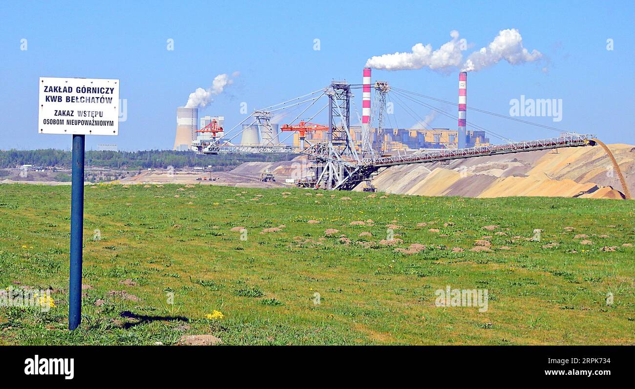 Bergbaumaschinen im Tagebau KWB Bełchatów Stockfoto