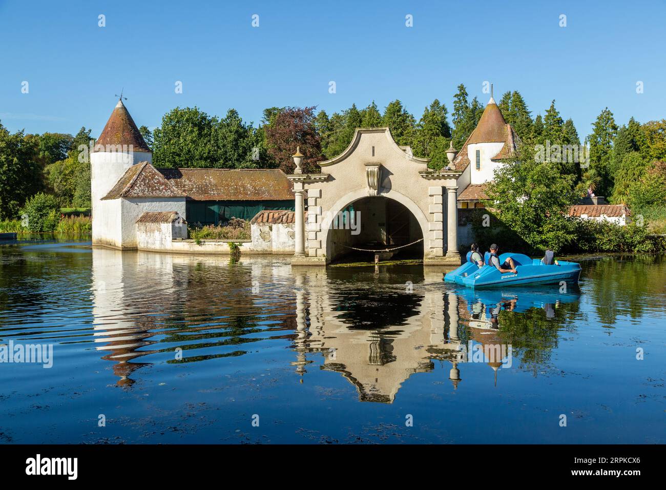 Der Dutch Village Bootssee im Craigtoun Country Park, Fife, Schottland Stockfoto