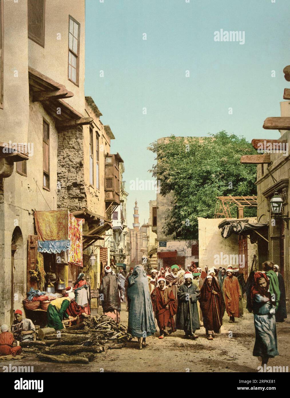 Straßenszene in Kairo, Ägypten um 1900. Von einem nicht identifizierten Fotografen. Stockfoto
