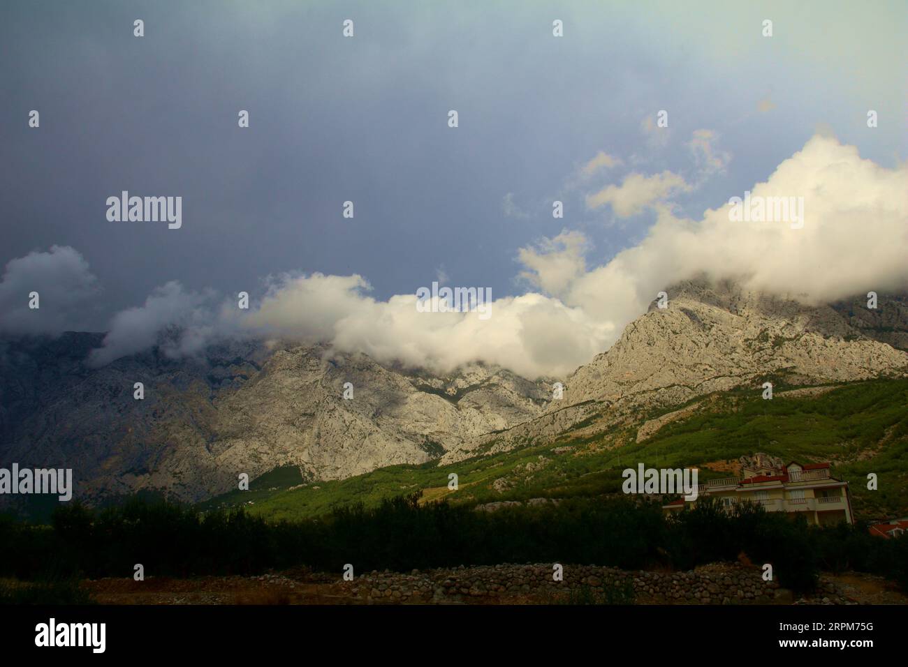 Berglandschaft in Kroatien Berglandschaft in Kroatien Biokovo-Gebirge Stockfoto