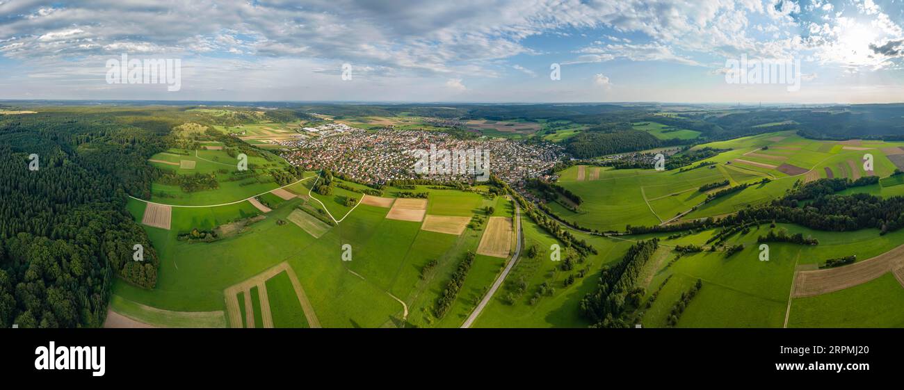 Steinheim am Albuch am nordöstlichen Ende der Schwäbischen Alb bildete vor 15 Millionen Jahren ein Meteoriteneinschlag das Steinheimbecken, Panoramabild Stockfoto