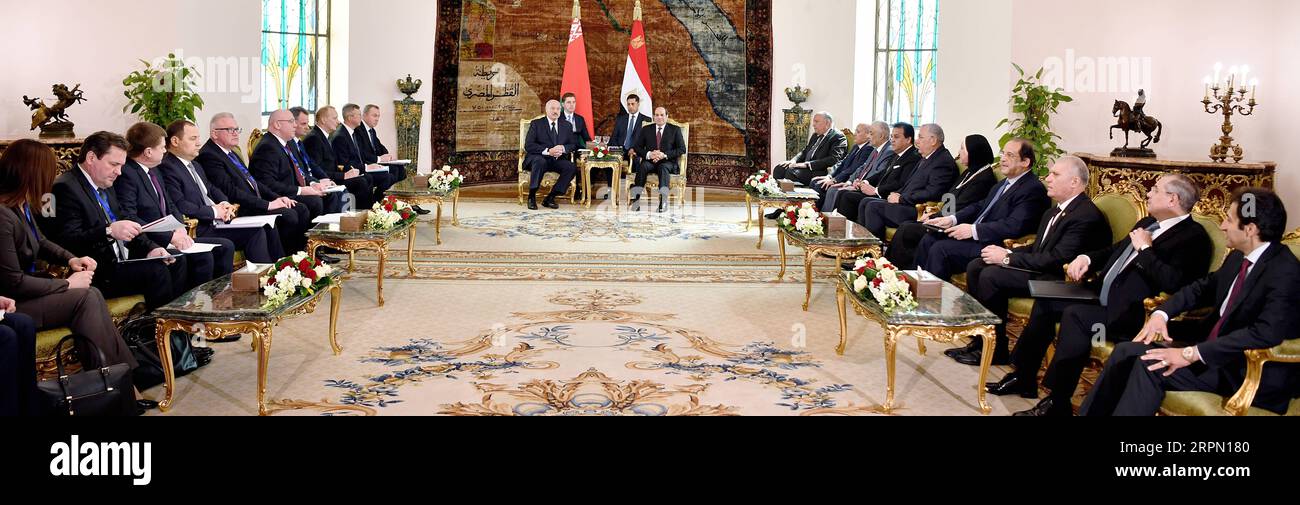 200219 -- KAIRO, 19. Februar 2020 -- der ägyptische Präsident Abdel-Fattah al-Sisi trifft sich am 19. Februar 2020 in Kairo mit dem belarussischen Präsidenten Alexander Lukaschenko. /Handout Via Xinhua EGYPT-CAIRO-BELARUSIAN PRESIDENT-VISIT MENA PUBLICATIONxNOTxINxCHN Stockfoto