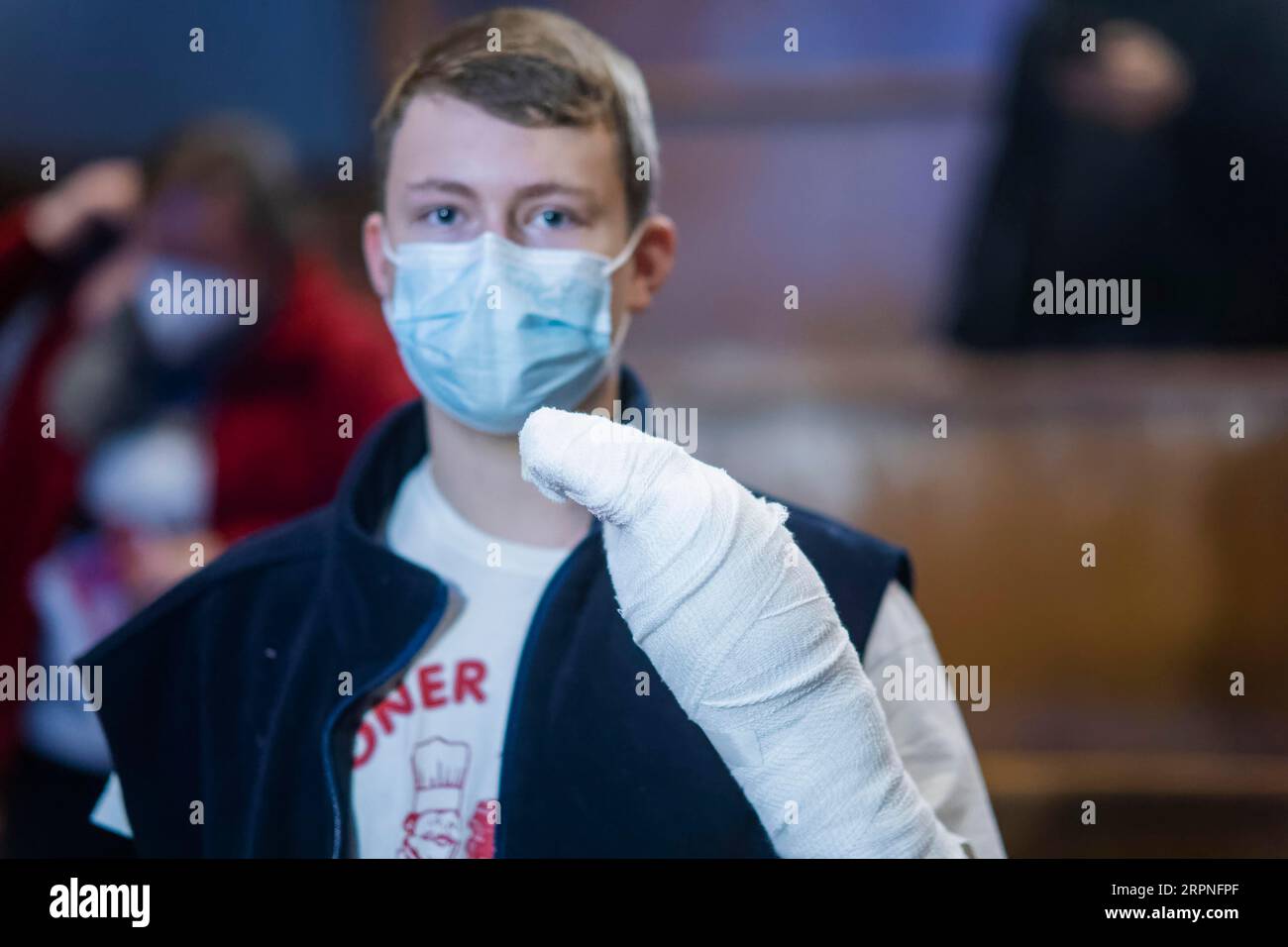 Silvesterspaß mit brutaler Sprengkraft: Handchirurgen warnen vor Rücksichtslosigkeit Stockfoto