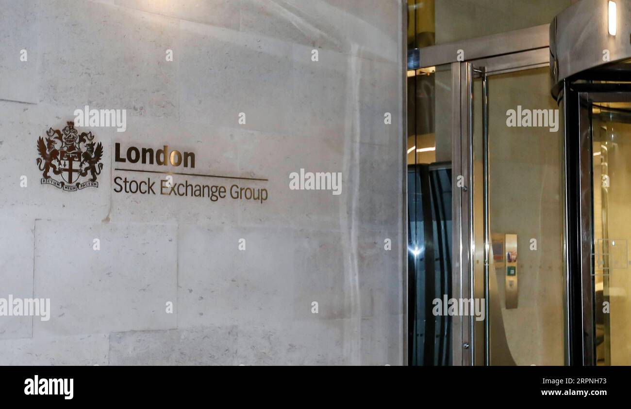 200228 -- LONDON, 28. Februar 2020 -- Foto aufgenommen am 28. Februar 2020 zeigt das Äußere der London Stock Exchange Group in London, Großbritannien. Die britischen Aktien gingen am Freitag zurück, wobei der Benchmark FTSE 100 Index um 3,18 Prozent oder 215,79 Punkte auf 6.580,61 Punkte zurückging. BRITISH-LONDON-STOCKS HanxYan PUBLICATIONxNOTxINxCHN Stockfoto