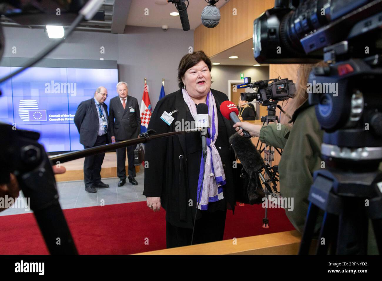 200307 -- BRÜSSEL, 7. März 2020 Xinhua -- die belgische Gesundheitsministerin Maggie de Block trifft am 6. März 2020 für den Rat "Gesundheit" in Brüssel, Belgien, ein. Die Gesundheitsminister der EU-Mitgliedstaaten trafen sich hier am Freitag und forderten verstärkte Solidarität, Zusammenarbeit und Informationsaustausch bei der Bekämpfung der Ausbreitung der Seuche. Foto: Riccardo Pareggiani/Xinhua BELGIUM-BRUSSELS-EU-HEALTH MINISTERS-MEETING-COVID-19 PUBLICATIONxNOTxINxCHN Stockfoto