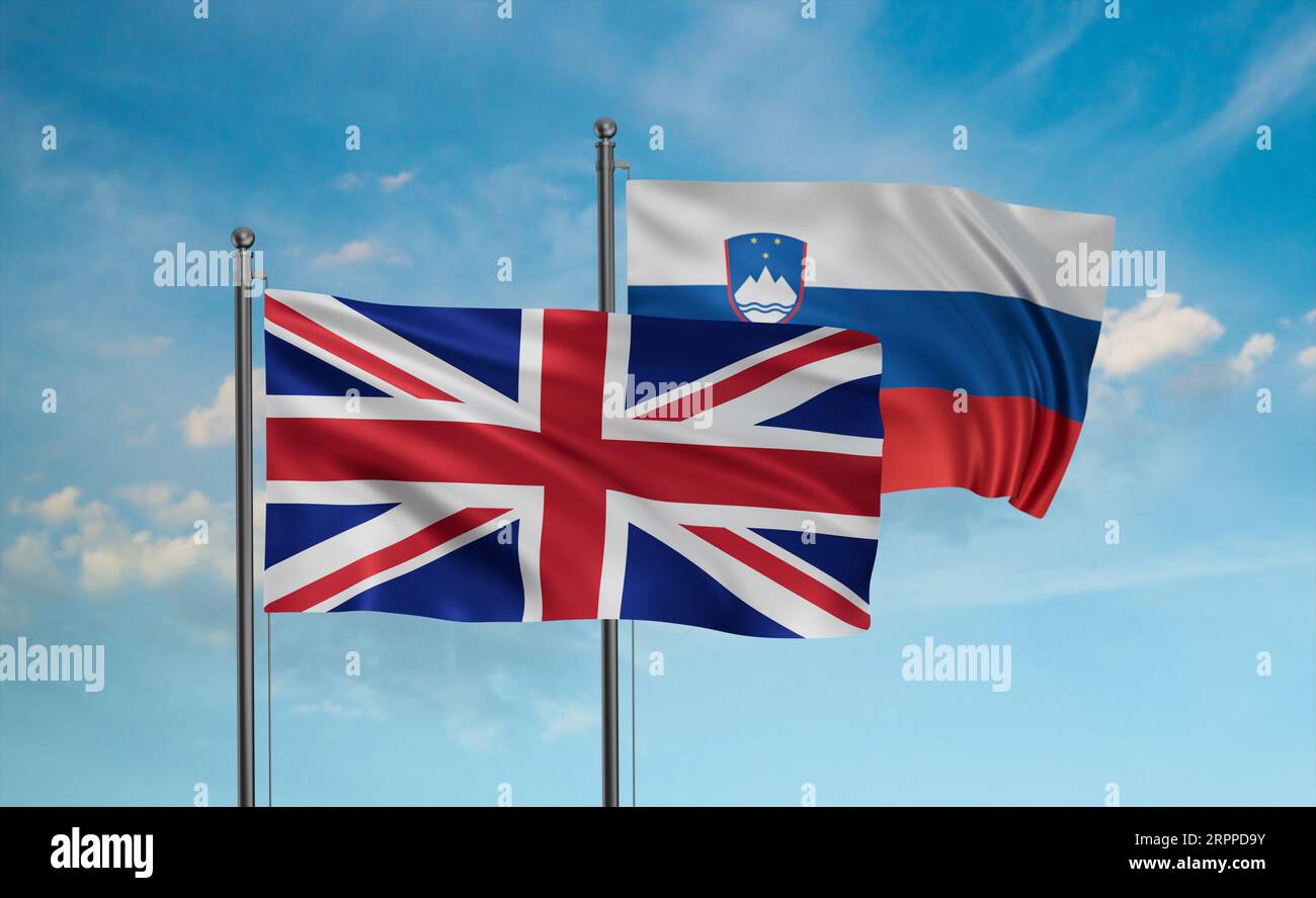 Slowenien und Vereinigtes Königreich, Großbritannien, britische Flagge, die im Wind am blauen Himmel zusammenwinkt, zwei Länderkooperationskonzept Stockfoto