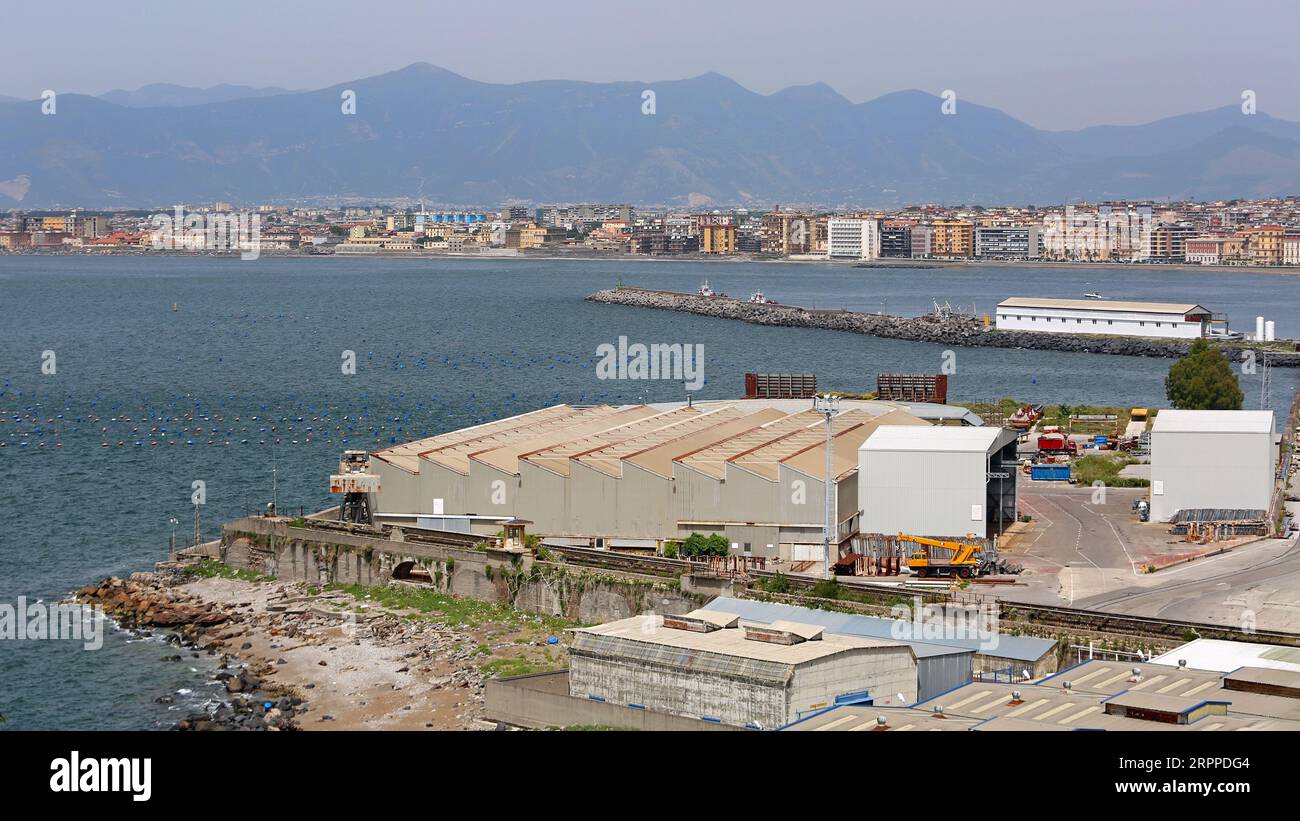 Werft-Halle in der Industriezone Castellammare di Stabia Neapel Italien Stockfoto