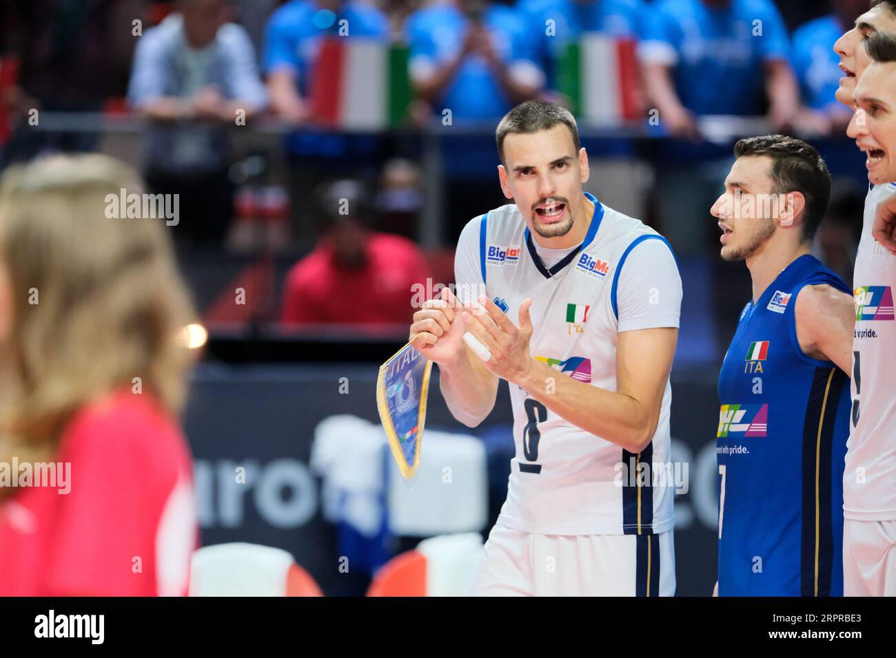 Simone Giannelli aus Italien applaudiert während der Finalrunde am 6. Tag der Männer-Volleyball-Europameisterschaft 2023 zwischen Italien und der Schweiz in Palaprometeo. Endstand; Italien 3:0 Schweiz. Stockfoto