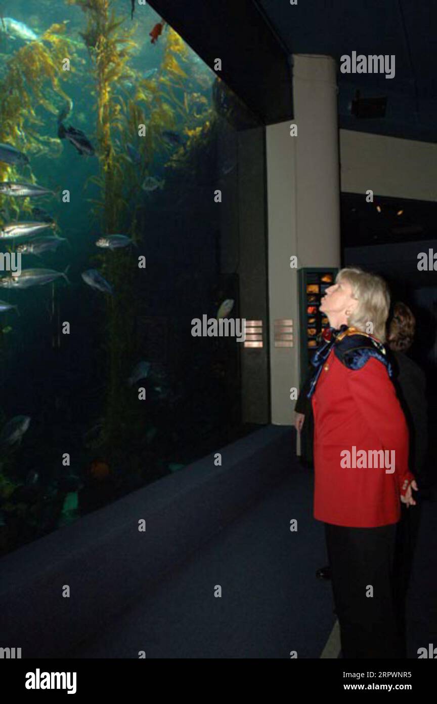 Besuchen Sie das Birch Aquarium der Scripps Institution of Oceanography, La Jolla, Kalifornien, mit einer Rede über die Erforschung alternativer Energiequellen und einer Führung durch das Aquarium und die Umgebung der Scripps Institution Stockfoto