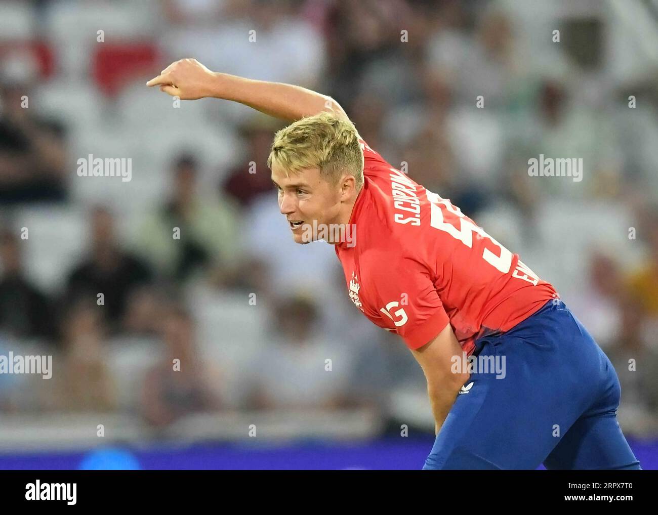 Nottingham, Vereinigtes Königreich. Am 5. September 2023, auf dem Bild Sam Curran (England) Bowling, auf dem England gegen Neuseeland International T20 (Trent Bridge Cricket Ground). Kredit: Mark Dunn Photography/Alamy Live News Stockfoto