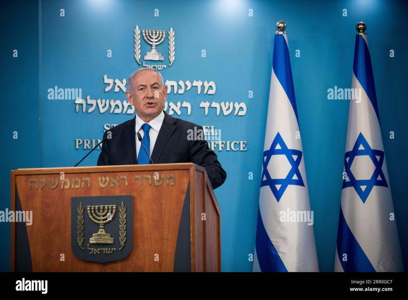 200814 -- PEKING, 14. August 2020 -- der israelische Premierminister Benjamin Netanjahu hält eine Rede auf einer Pressekonferenz in Jerusalem, 13. August 2020. Der israelische Premierminister Benjamin Netanjahu sagte am Donnerstag, sein Land und die Vereinigten Arabischen Emirate hätten einen vollständigen und offiziellen Friedensvertrag abgeschlossen. /JINI über Xinhua XINHUA FOTOS DES TAGES YonatanxSindel PUBLICATIONxNOTxINxCHN Stockfoto