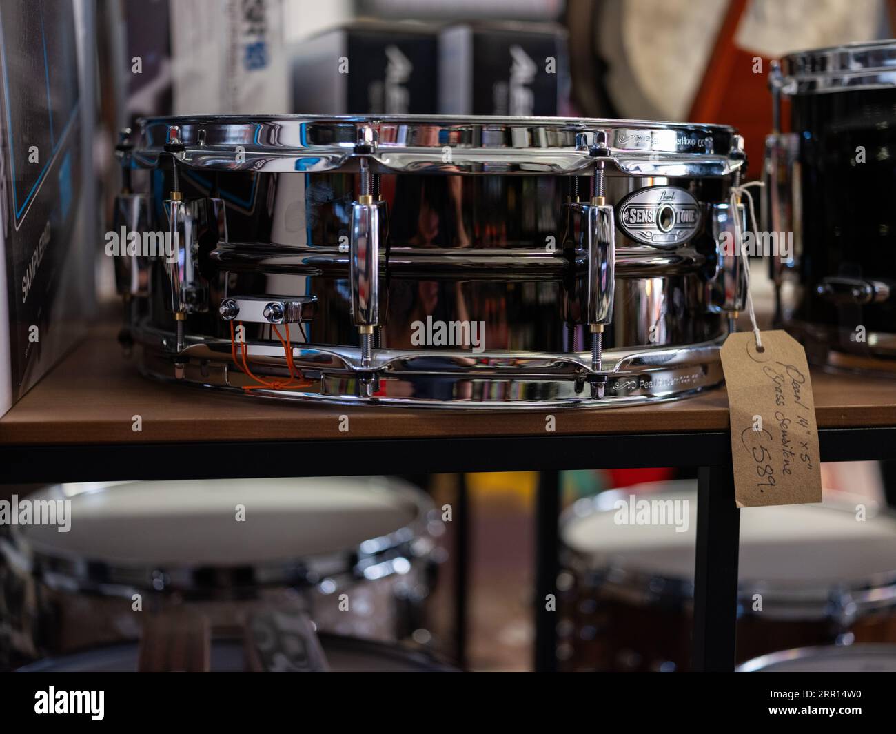 Eine Snare-Trommel im Music Maker Store in Dublin, irland. Stockfoto