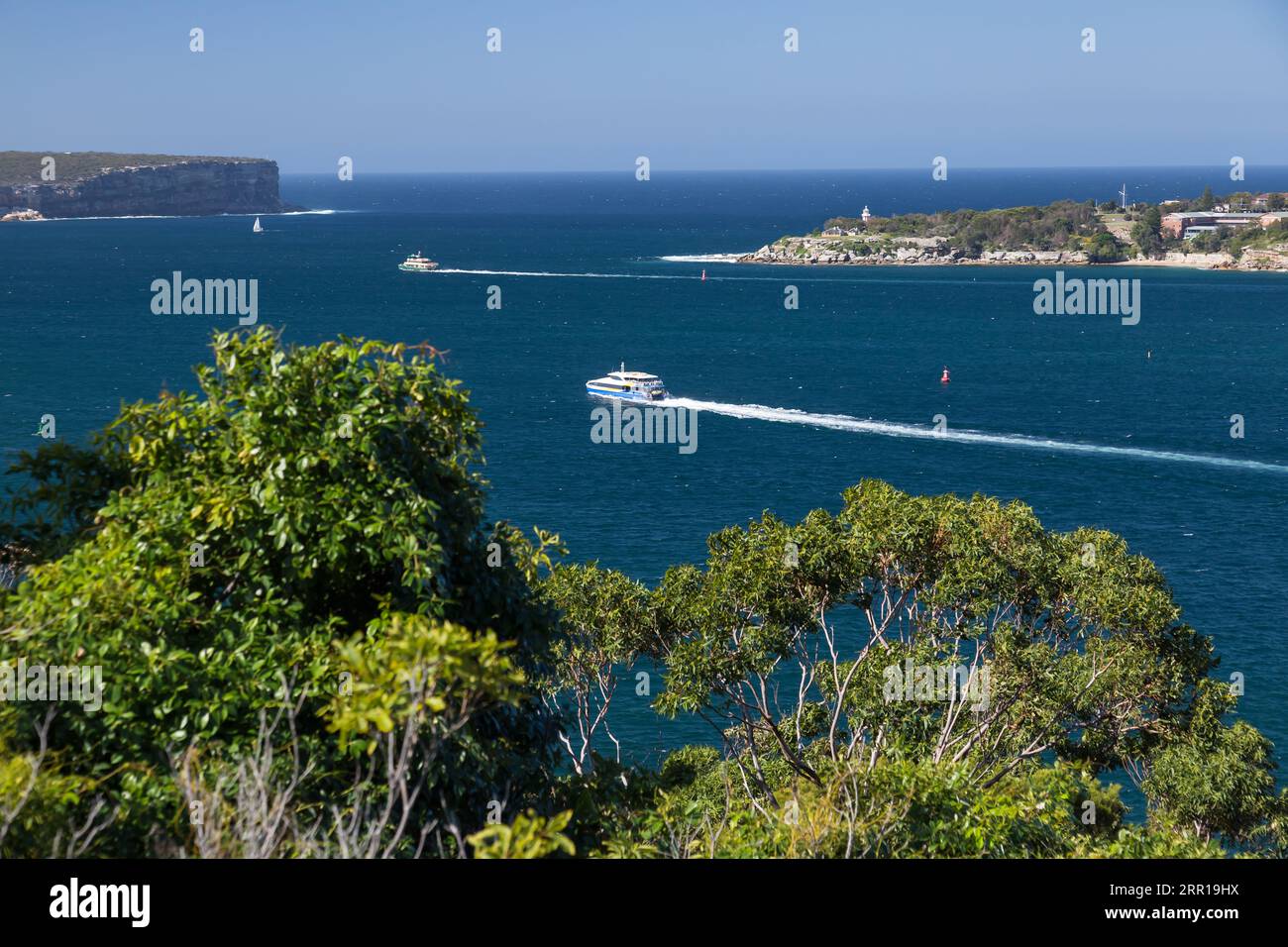 George's Head Lookout gegenüber Sydney Heads vom Headland Park, Mosman, Sydney, NSW, Australien. Stockfoto