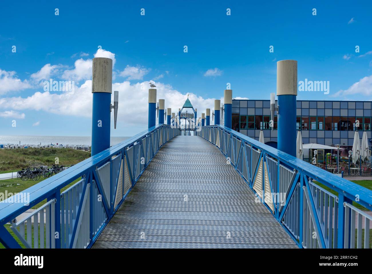 Blaue Brücke im Haus des Gastes, Norddeich, Niedersachsen, Deutschland, Europa Stockfoto