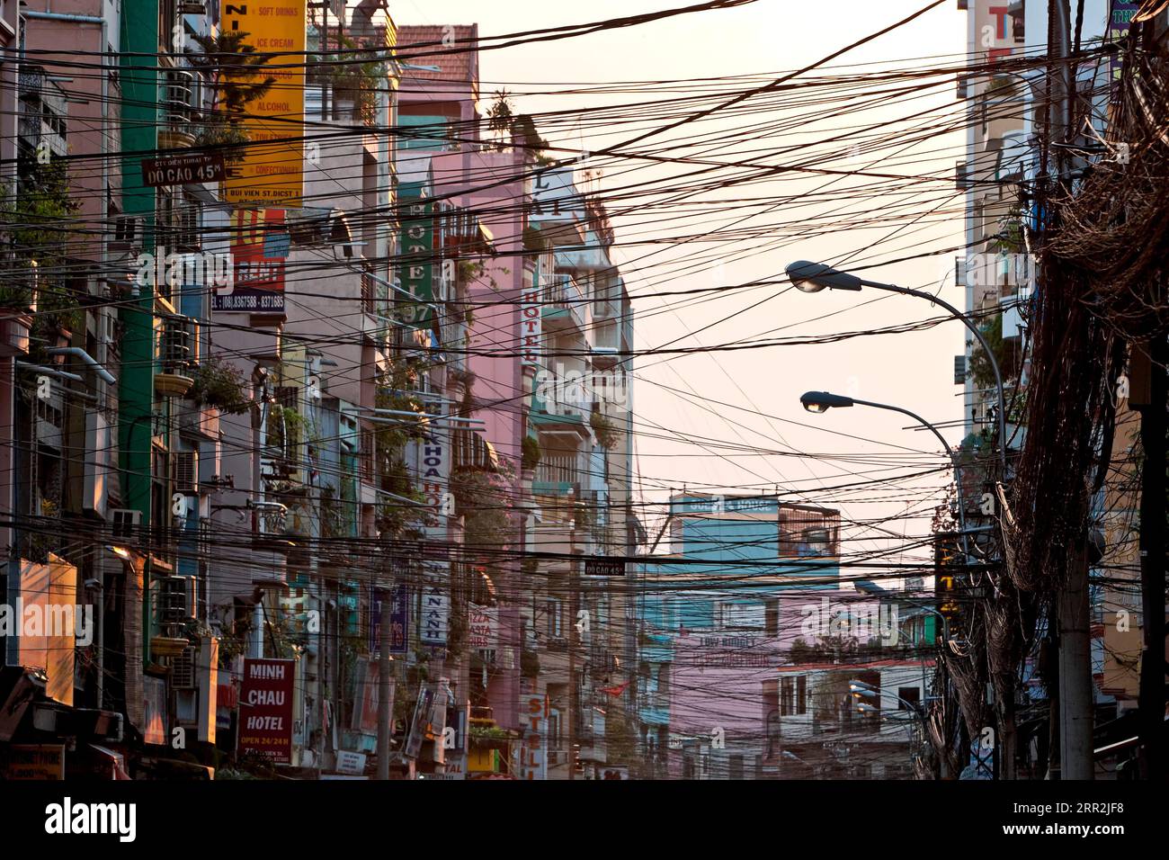 Straßenszene, Saigon, Ho-Chi-Minh-Stadt, Vietnam, Südostasien Stockfoto