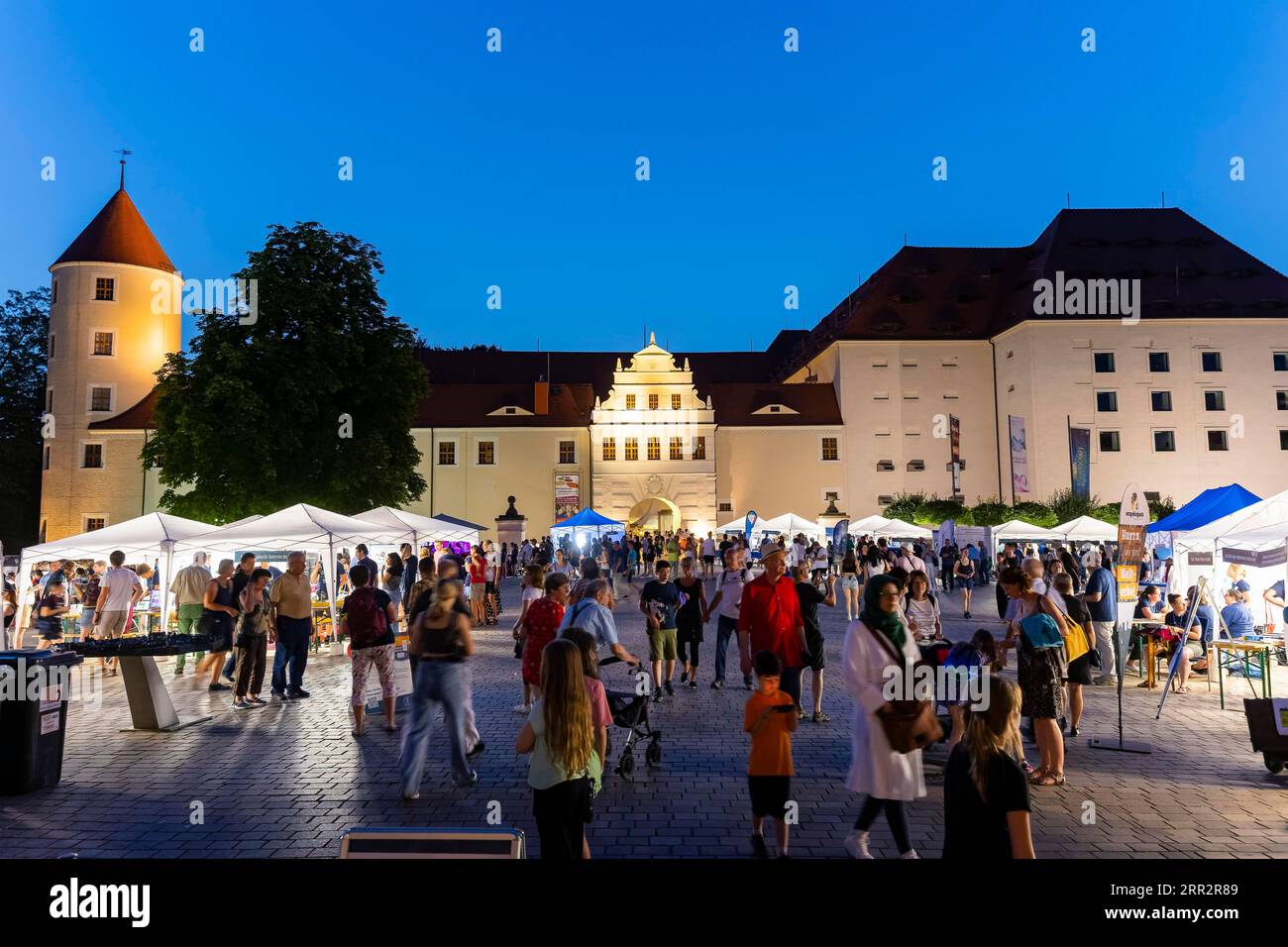 Night of Science and Business 2022. Die Freiberger Nacht der Wissenschaft und Wirtschaft ist ein gemeinsames Projekt der TU Bergakademie Freiberg und der Stadt Freiberg Stockfoto
