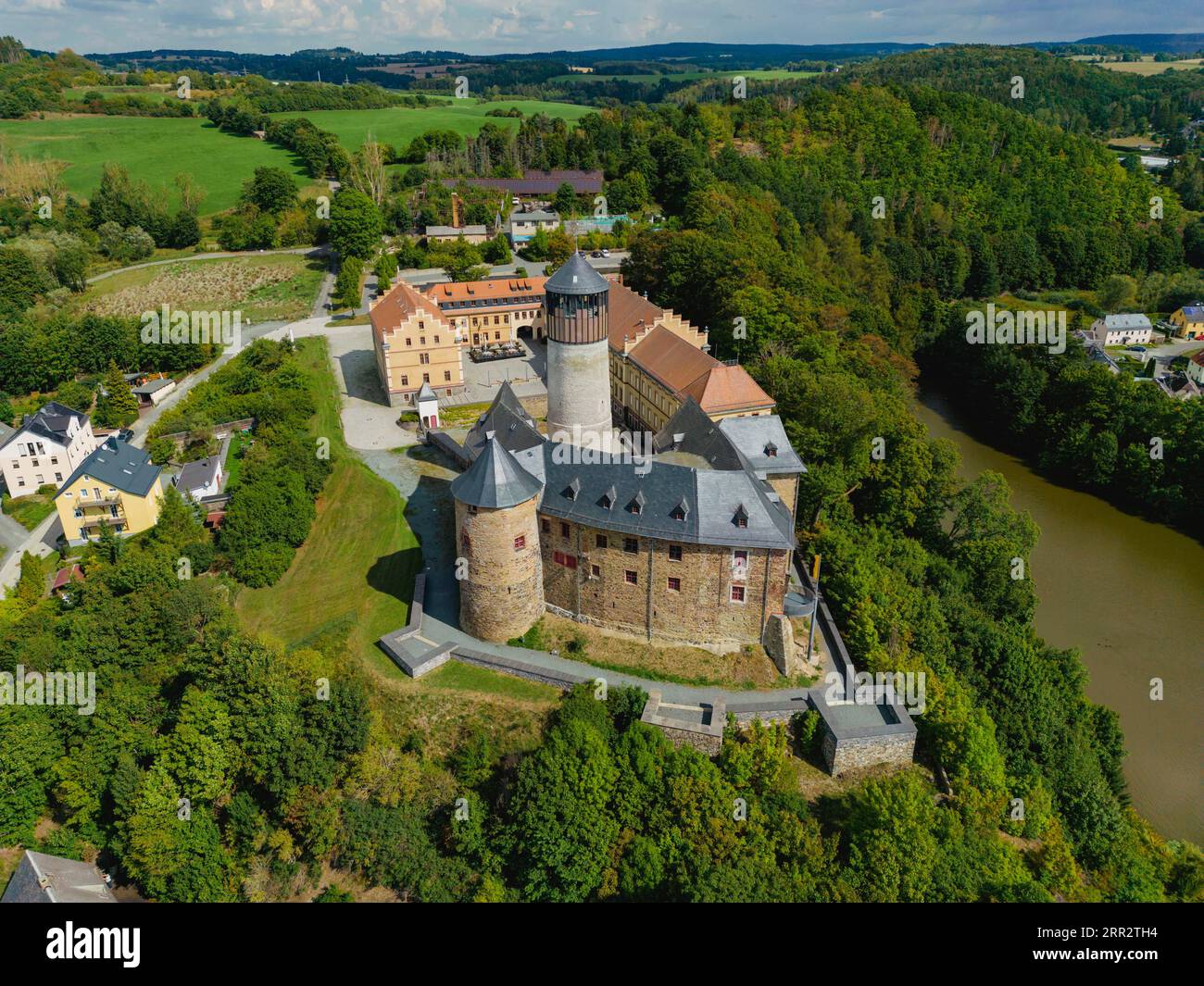 Die Burg Voigtsberg, später Burg Voigtsberg genannt, ist eine typische Bergburg des Hochmittelalters, die später zu einer Burg umgebaut wurde Stockfoto