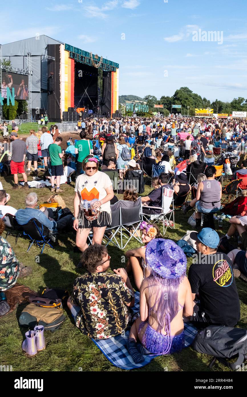 Eine wunderschöne Abendatmosphäre auf der Mountain Stage beim Green man Festival, Brecon, Wales, Großbritannien, 2023. Foto: Rob Watkins Stockfoto