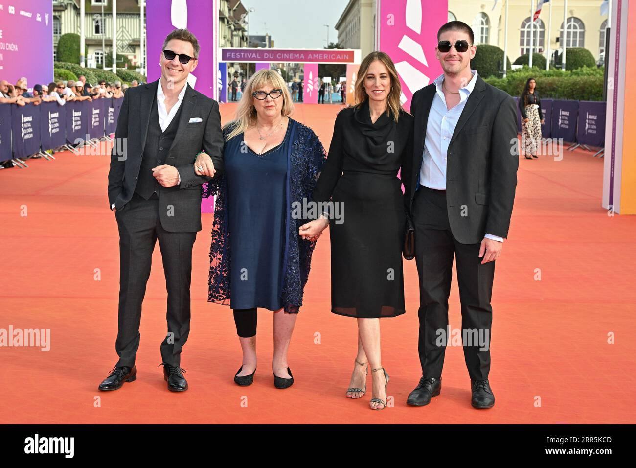 Deauville, Frankreich. September 2023. Ian Michaels, Colleen Camp, Jaquelyn Frohlich, Kenny Breslin, Teilnahme an der Vorführung des Films Kidnapped (Rapito) und Digital Distinction Award während des 49. Deauville American Film Festival in Deauville, Frankreich am 6. September 2023. Foto von Julien Reynaud/APS-Medias/ABACAPRESS.COM Credit: Abaca Press/Alamy Live News Stockfoto