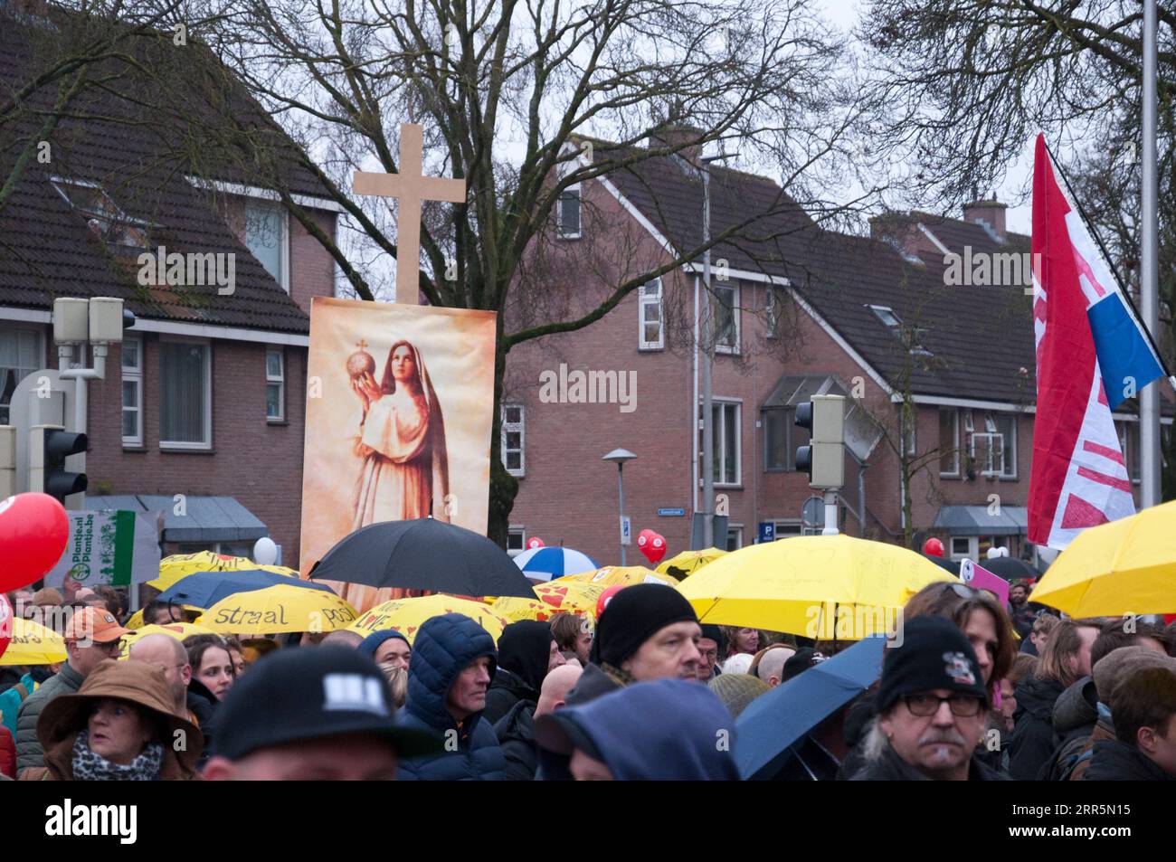 Utrecht, Niederlande.12042021. 'Marsch für Freiheit' Protest gegen covid-Maßnahmen, QR-Codes und obligatorische Impfungen Stockfoto