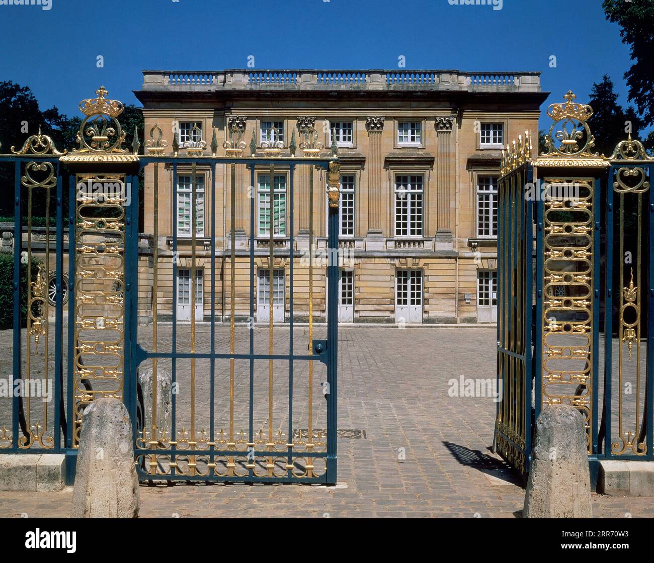 EL PEQUENO TRIANON - SIGLO XVIII - BARROCO FRANCES. VERFASSER: ANGE-JACQUES GABRIEL (1698-1782). Ort: Pequeño TRIANON. Versailles. Frankreich. Stockfoto
