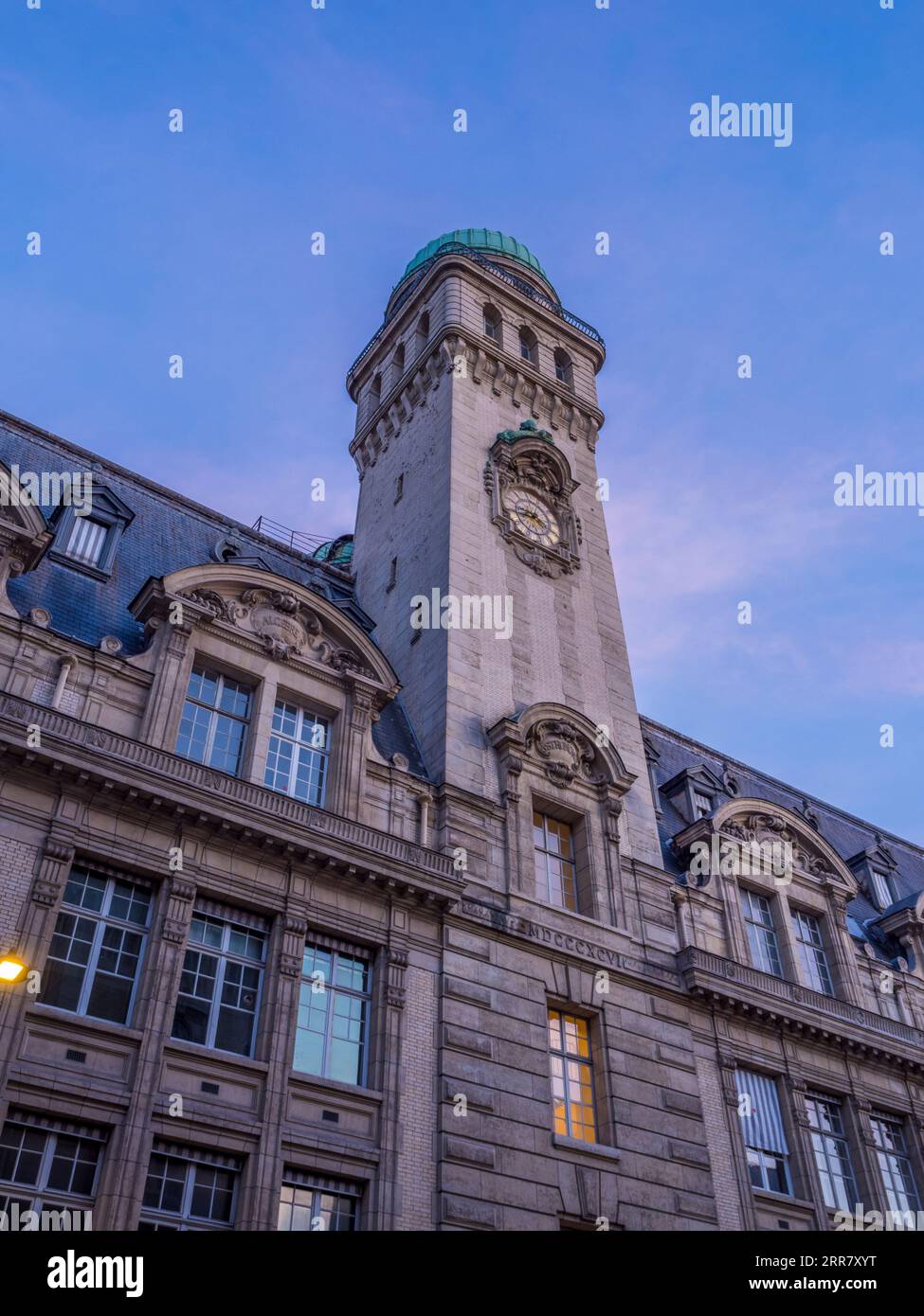 Dawn, Observatorium der Sorbonne, Aussichtsturm aus dem 19. Jahrhundert, Universität Paris-Sorbonne, Paris, Frankreich, Europa, EU. Stockfoto