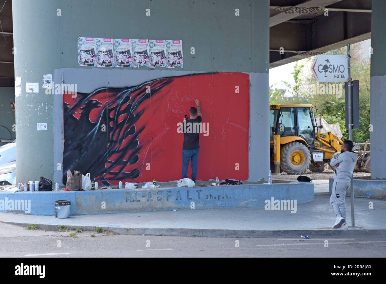 Street-Art-Wandbilder auf einem Straßenübergang in Durres, Albanien Stockfoto