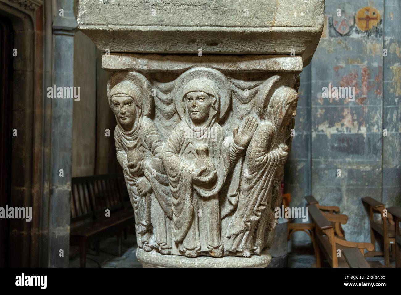 Mozac. Kirche Der Abtei Saint-Pierre. Hauptstadt der Heiligen Frauen am Grab, bekannt als Hauptstadt der Auferstehung. Puy de Dome . Auvergne. Frankreich Stockfoto