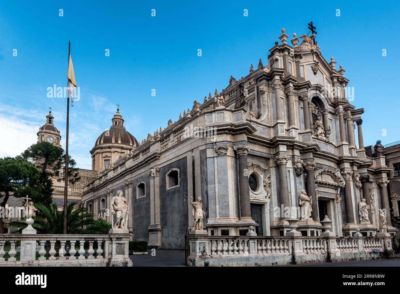 Kathedrale Saint Agata auf der Piazza del Duomo in Catania, Sizilien, Italien Stockfoto