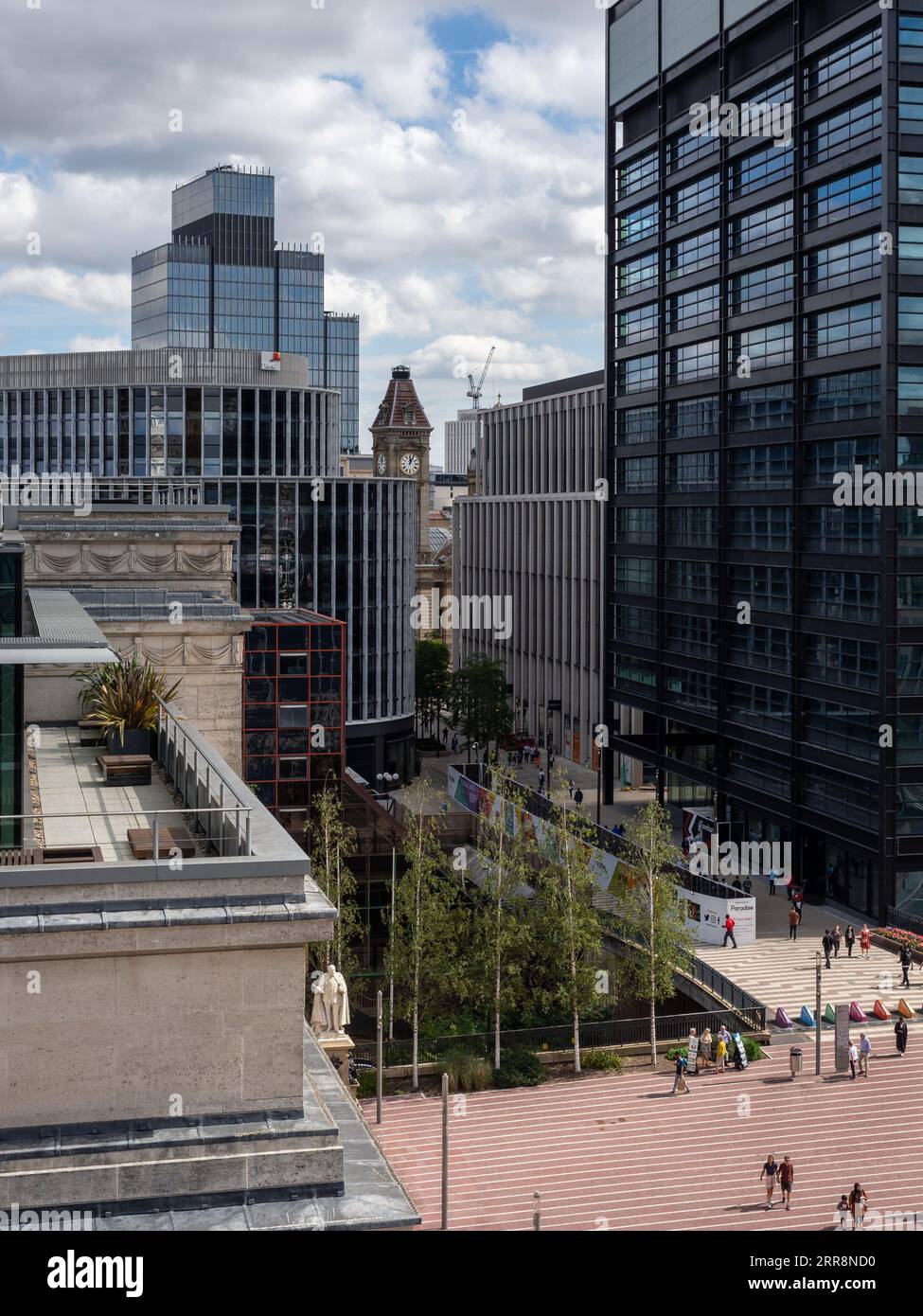 Blick auf das Stadtzentrum von Birmingham von der Terrasse der Library of Birmingham, West Midlands, Großbritannien Stockfoto