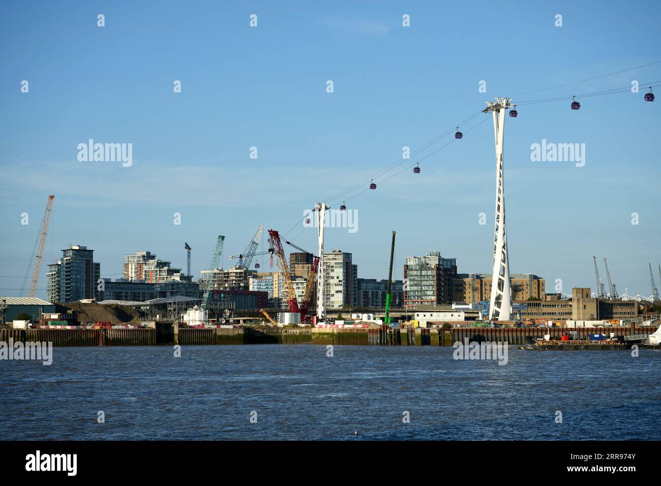 London, Großbritannien, IFS Cloud Cable Car, Royal Docks. Stockfoto