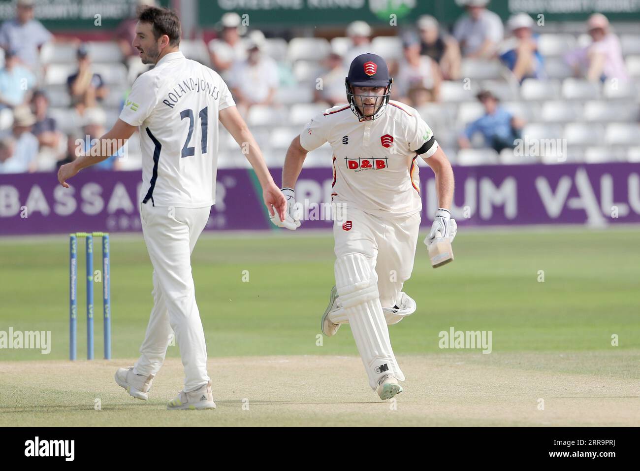 Tom Westley aus Essex trägt zur Gesamtwertung während des Essex CCC vs Middlesex CCC, LV Insurance County Championship Division 1 Cricket im Cloud County Grou bei Stockfoto