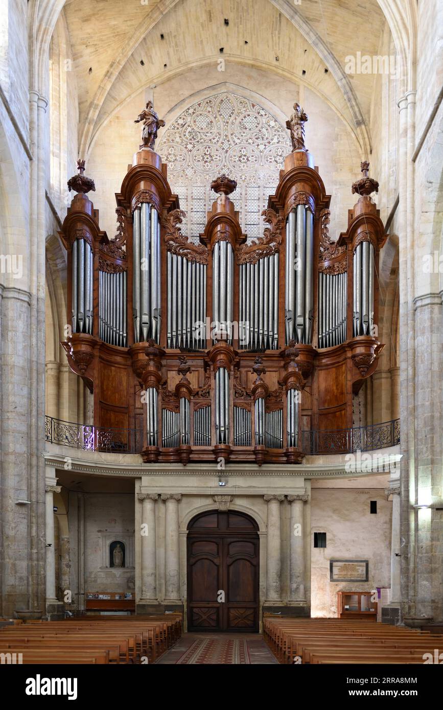 Isnard-Pfeifenorgel (1772-74) & Innere der Kirche oder Basilika von Maria Magdalena Saint-Maximin-la-Sainte-Baume (1295-1532) Var Provence Frankreich Stockfoto