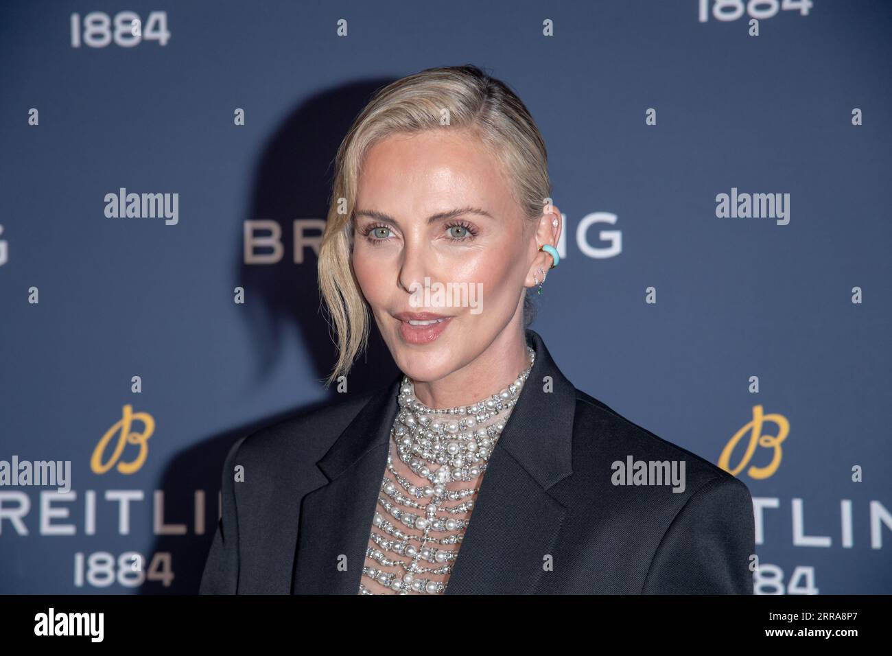 New York, New York, USA. September 2023. (NEU) Einführung von Breitling x Charlize Theron Navitimer „for the Journey“. 6. September 2023, New York, New York, USA: Charlize Theron nimmt an der Breitling x Charlize Theron Navitimer „for the Journey“-Einführung am 6. September 2023 in New York City Teil. (Credit: M10s/TheNews2) (Foto: M10s/Thenews2/Zumapress) (Credit Image: © Ron Adar/TheNEWS2 via ZUMA Press Wire) NUR REDAKTIONELLE VERWENDUNG! Nicht für kommerzielle ZWECKE! Stockfoto