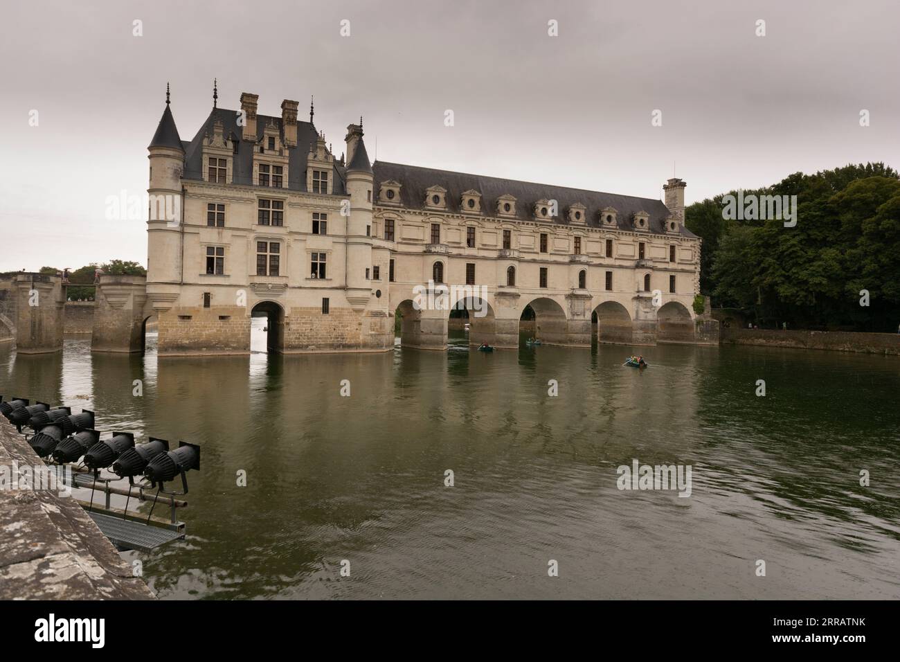 Château de Chenonceau (16. Jahrhundert) über den Fluss Cher. Chenonceaux, Gemeinde im Departement Indre-et-Loire. Loire-Tal. Frankreich Stockfoto