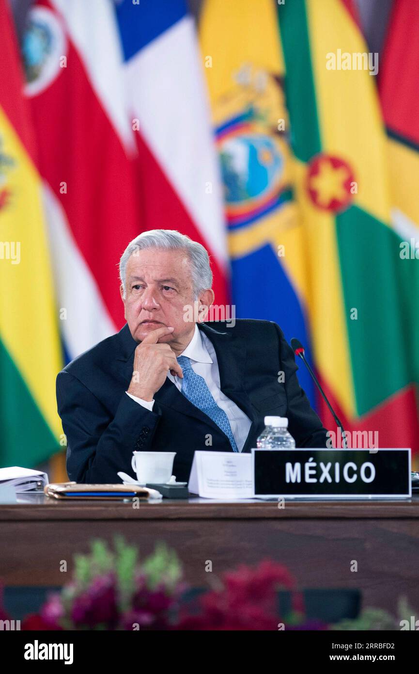210919 -- MEXIKO-STADT, 19. September 2021 -- der mexikanische Präsident Andres Manuel Lopez Obrador nimmt am 18. September 2021 am 6. Gipfeltreffen der Staats- und Regierungschefs der Gemeinschaft der lateinamerikanischen und karibischen Staaten CELAC in Mexiko-Stadt, der Hauptstadt Mexikos, Teil. STR/Xinhua MEXIKO-MEXIKO-STADT-CELAC-GIPFEL Stringer PUBLICATIONxNOTxINxCHN Stockfoto
