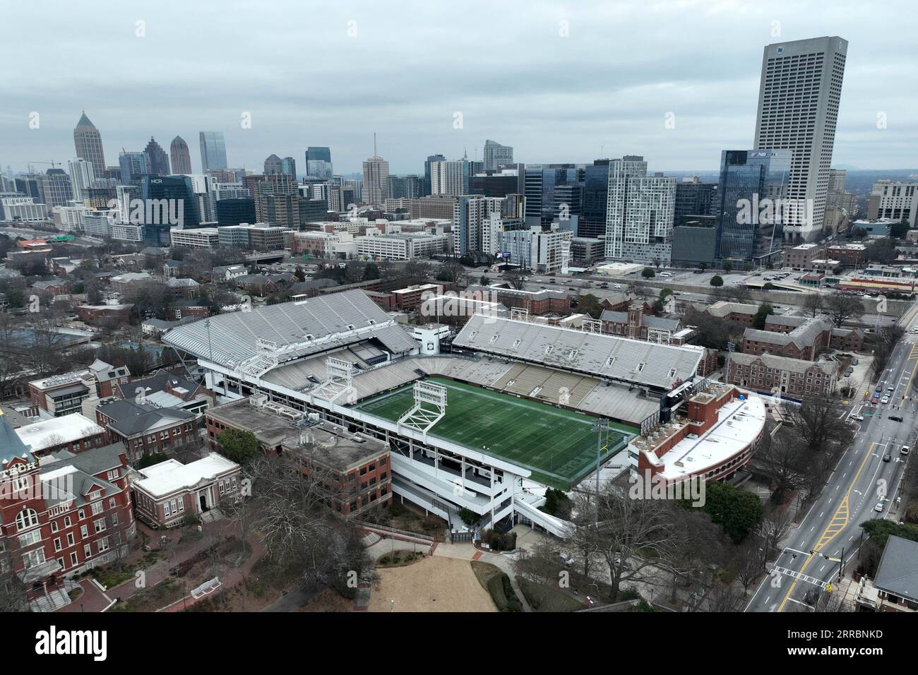 Eine allgemeine Luftaufnahme des Bobby Dodd Stadions im Historic Grant Field am Georgia Institute of Technology, Sonntag, 29. Januar 2023, in Atlanta. Das Stadion ist das Heimstadion der Georgia Tech Yellowjackets Football-Mannschaft. Stockfoto