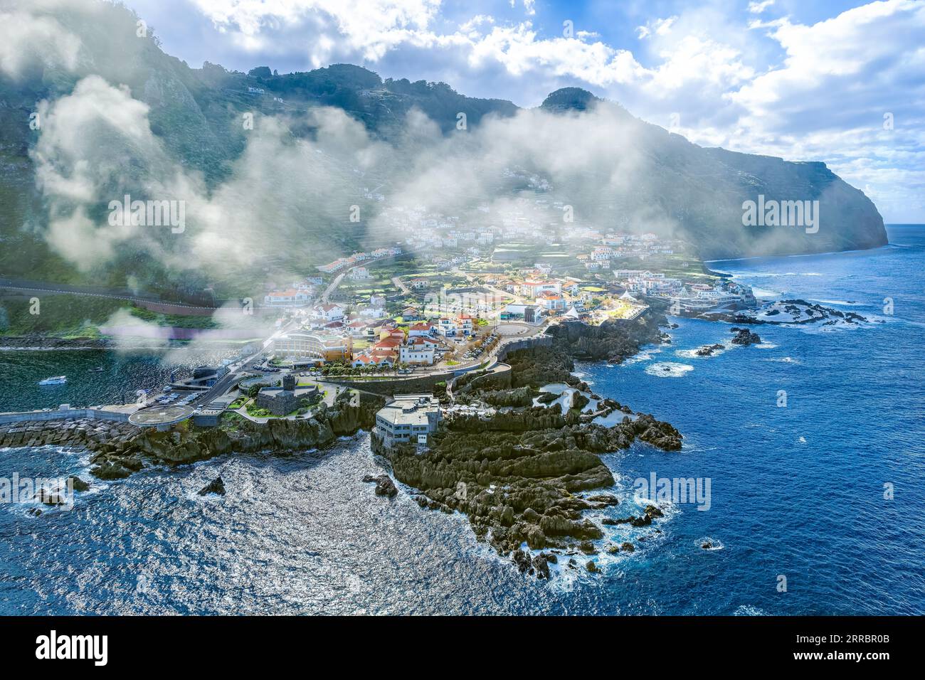 Landschaft mit dem Dorf Seixal an der Nordküste, Insel Madeira, Portugal Stockfoto