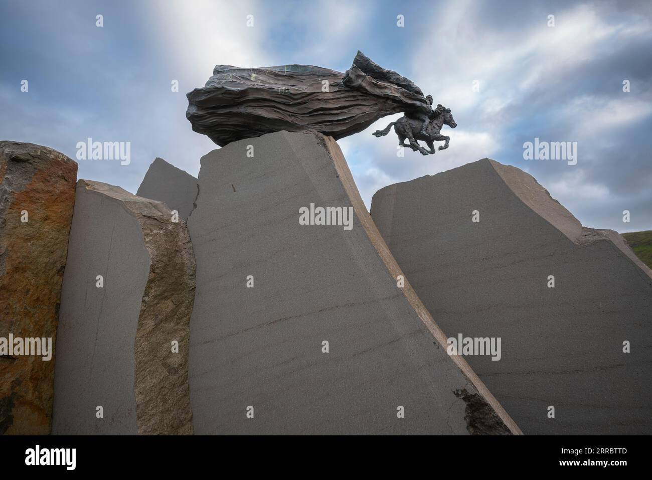 Skulptur des Hirten von Sondum: „DER Hirte VON SONDUM der Hirte von Sondum war ein legendärer Hirte aus Sandavágur. Eines Tages, als er Sie war Stockfoto