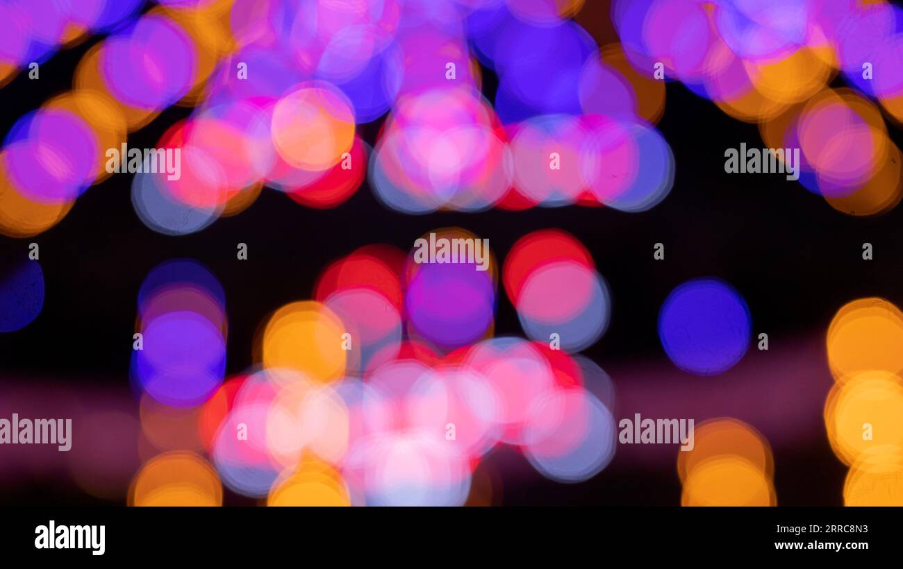 Ein lebhaftes, kreisförmiges Bokeh oder unscharfe Lichter Stockfoto
