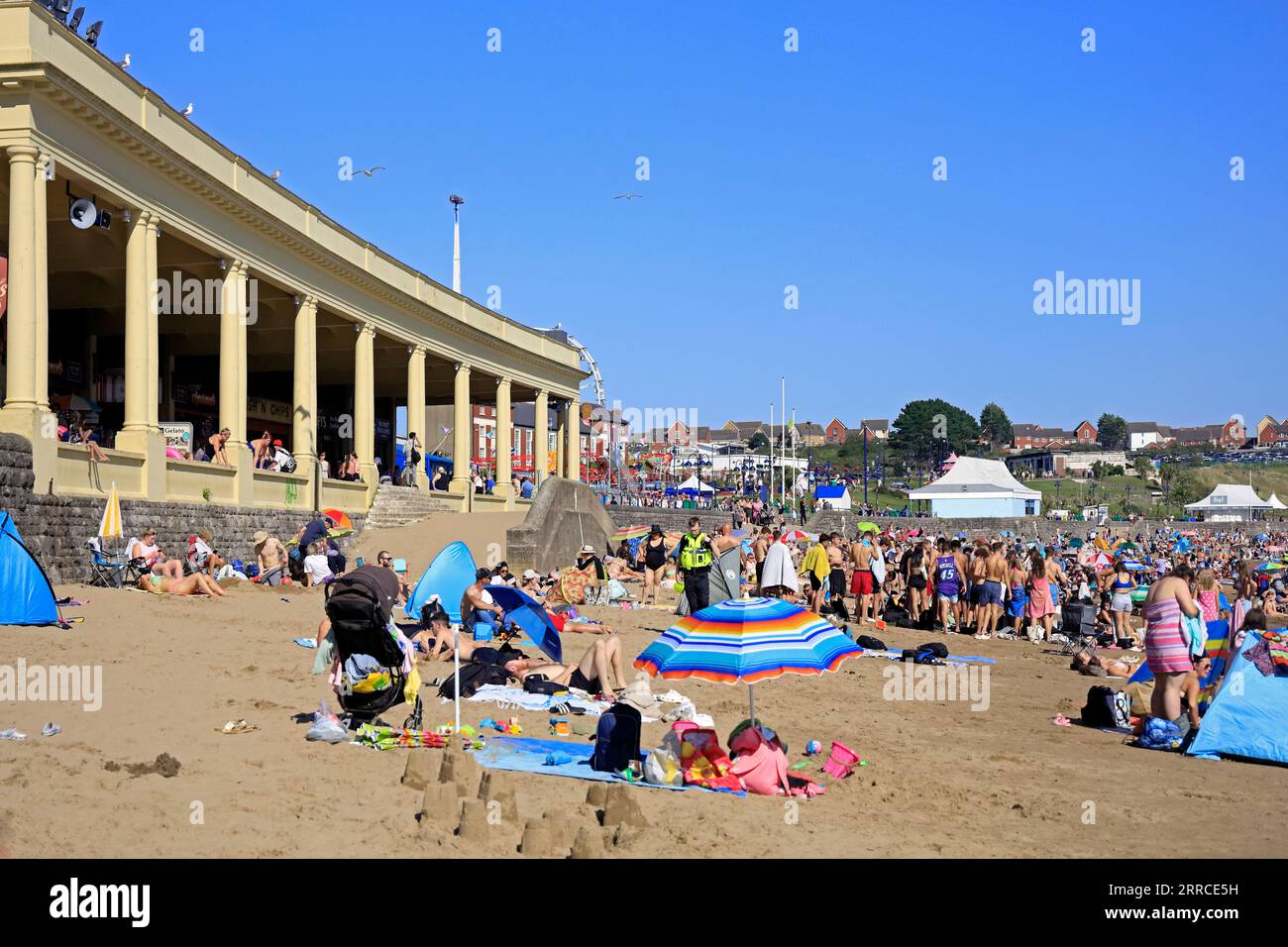 Einer der Pavillons in Whitmore Bay, Barry Island, September 2023. Stockfoto