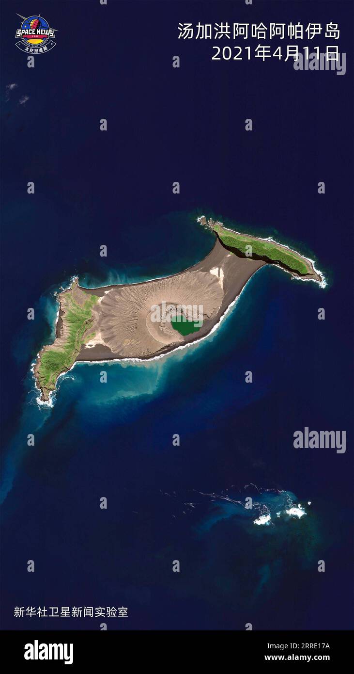 220118 -- PEKING, 18. Januar 2022 -- Ein Satellitenbild zeigt Tongas Hunga Ha Apai Insel vor einem heftigen Ausbruch eines Vulkans am 11. April 2021. /Handout über Xinhua TONGA-VULKAN ERUPTION-SATELLITEN-BILDER Xinhua sxSpacexNewsxLab PUBLICATIONxNOTxINxCHN Stockfoto