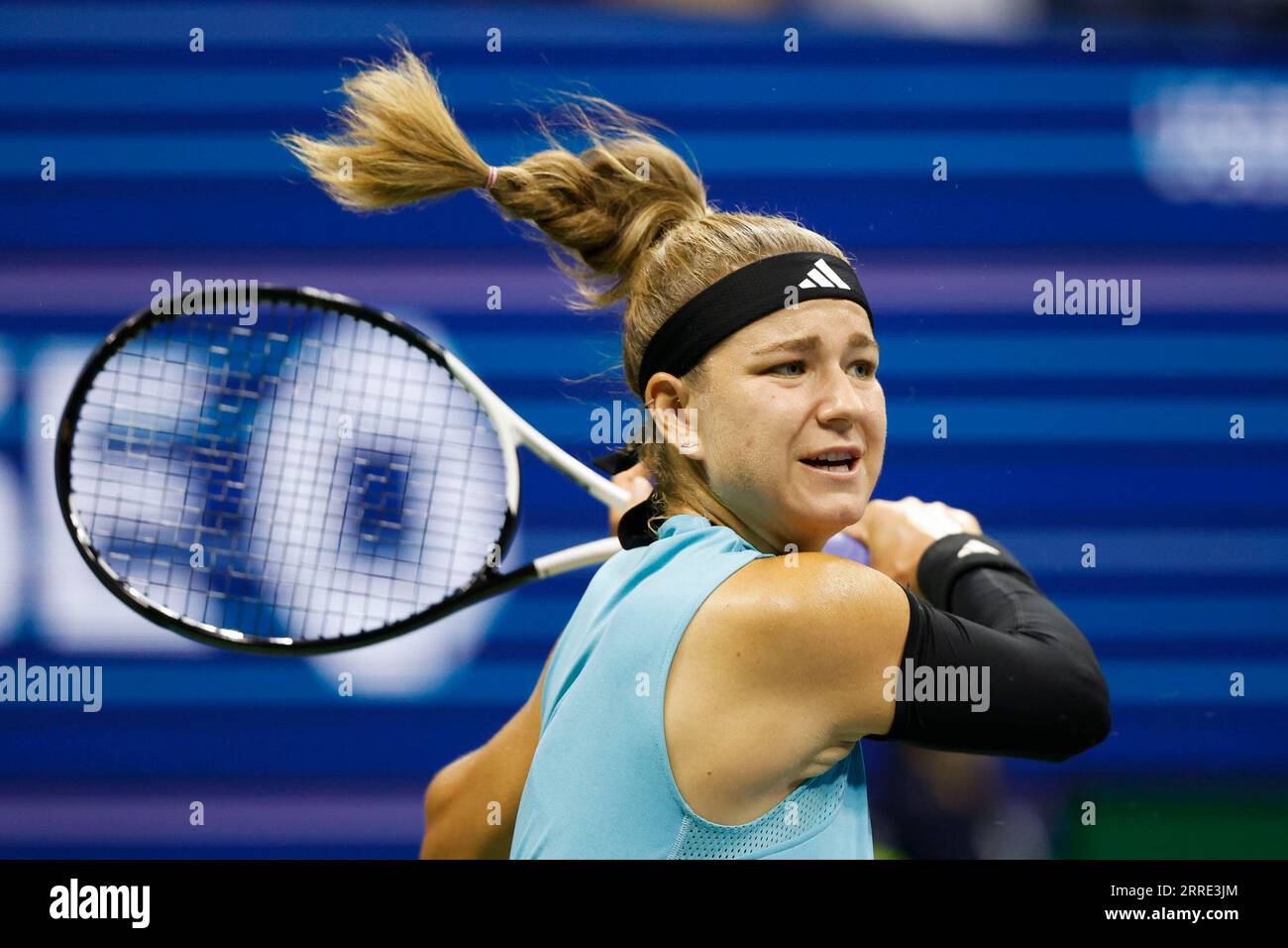 New York, USA, 7. September 2023. Die tschechische Tennisspielerin Karolina Muchova in Aktion während des US Open Turniers im Billie Jean King National Tennis Center am Donnerstag, 07.09.2022. © Jürgen Hasenkopf / Alamy Live News Stockfoto