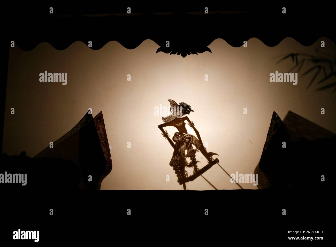 Silhouette von Wayang Kulit oder Schattenpuppe Stockfoto