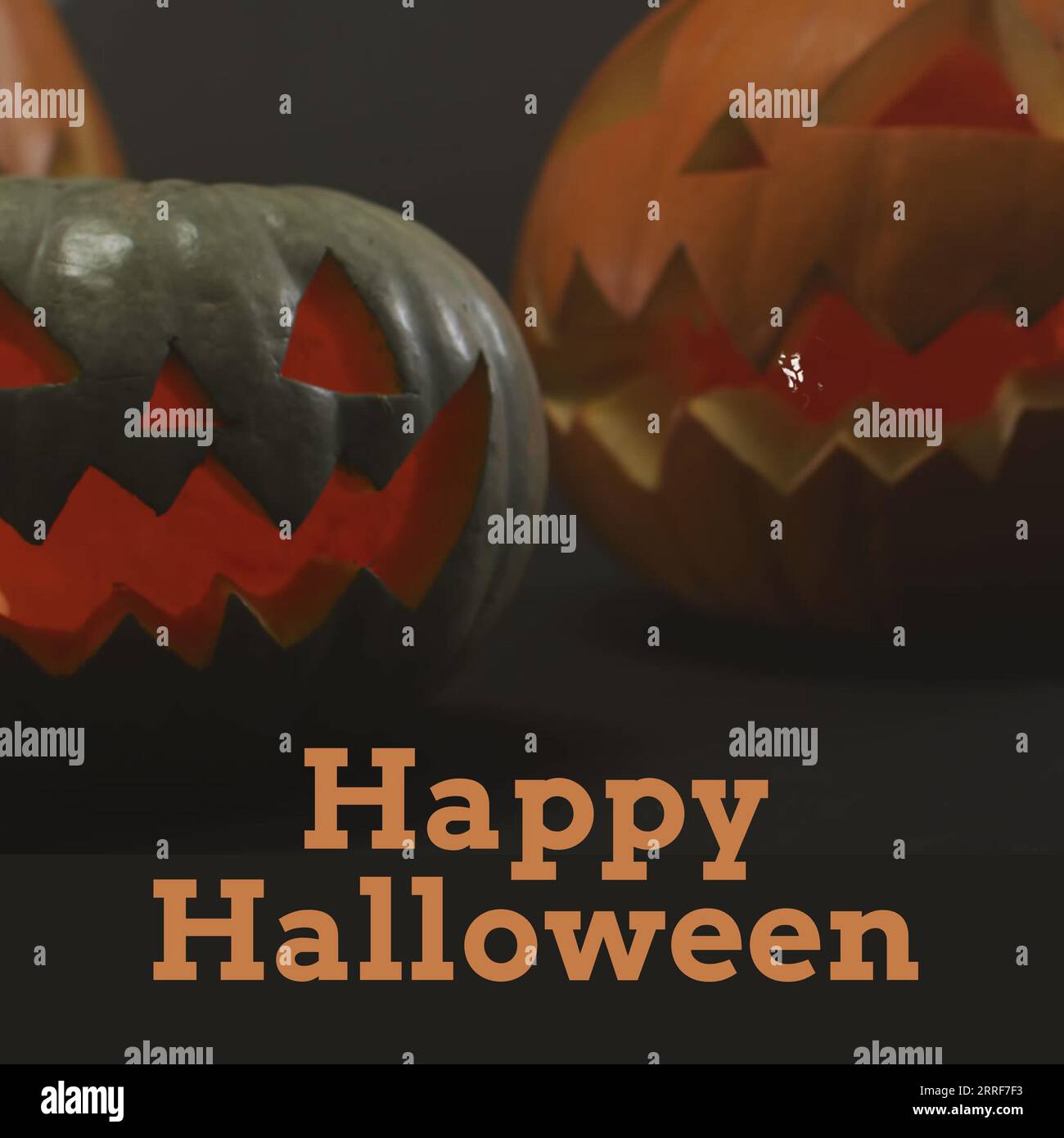 Composite aus Happy halloween Text und halloween Kürbishintergrund Stockfoto