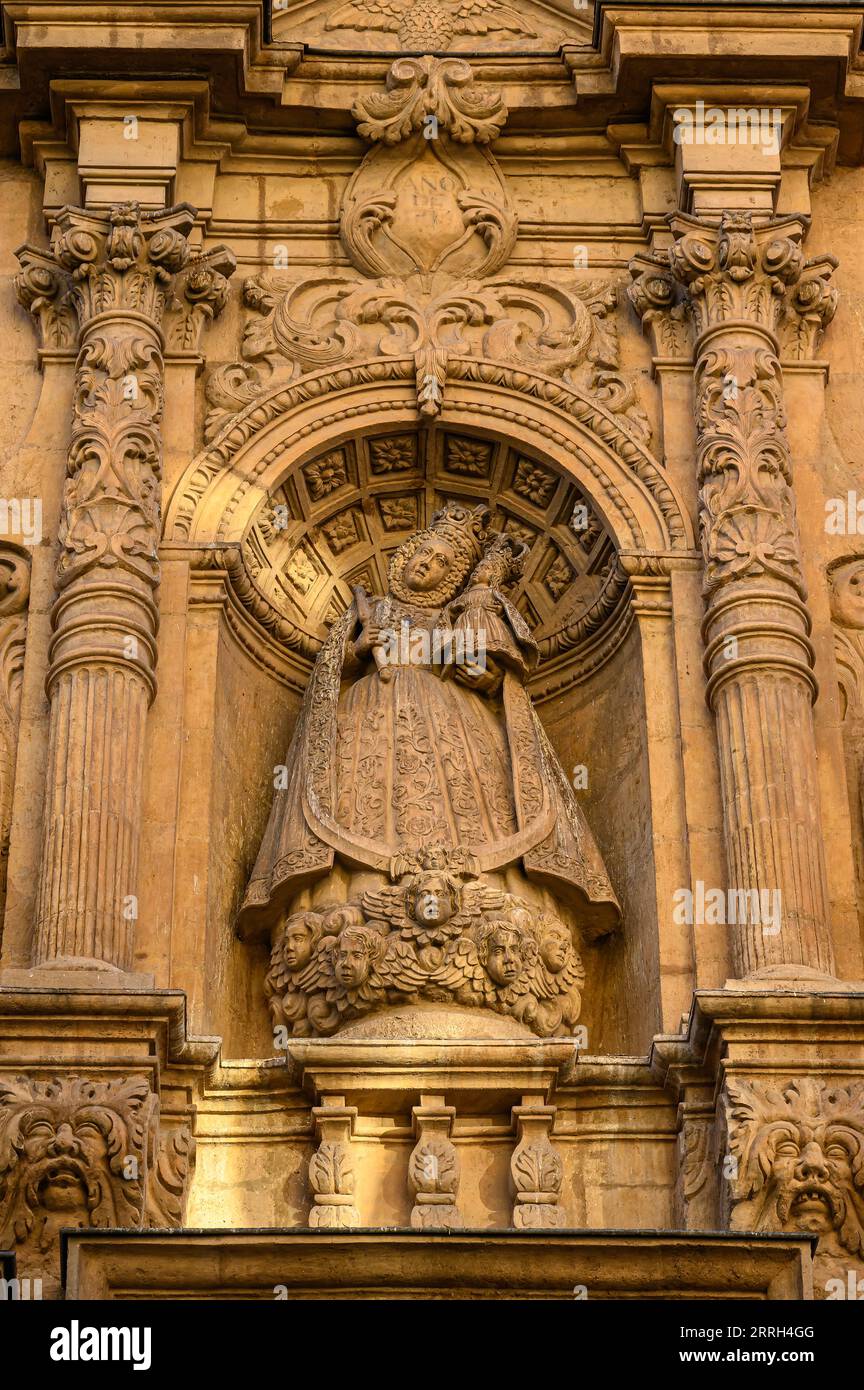 Murcia, Spanien, Außenansicht mittelalterliche architektonische Besonderheit der Kirche der Barmherzigkeit (Spanisch: Iglesia y Claustro de la Merced) Stockfoto