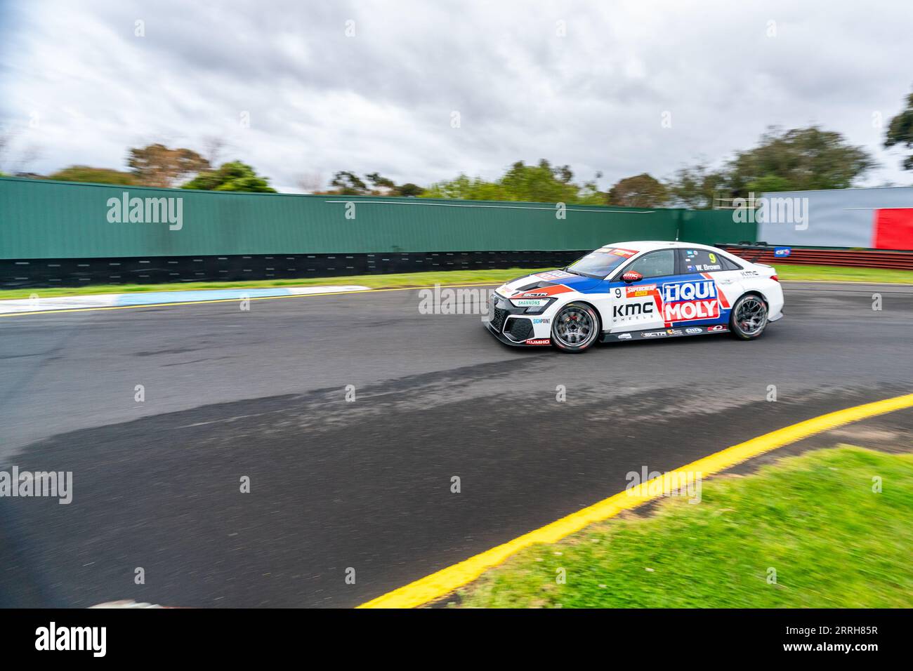 Sandown Park, Australien. 8. September 2023. Will Brown korrigiert eine Folie aus Runde 4. Quelle: James Forrester/Alamy Live News Stockfoto