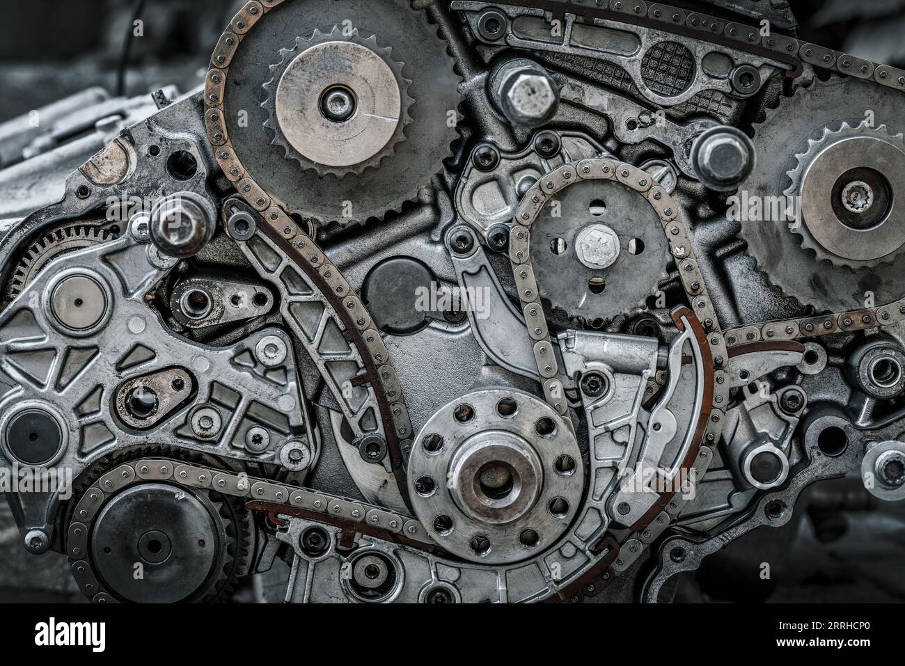 Motorsteuerungskettensystem. Reparatur des Fahrzeugmotors Stockfoto